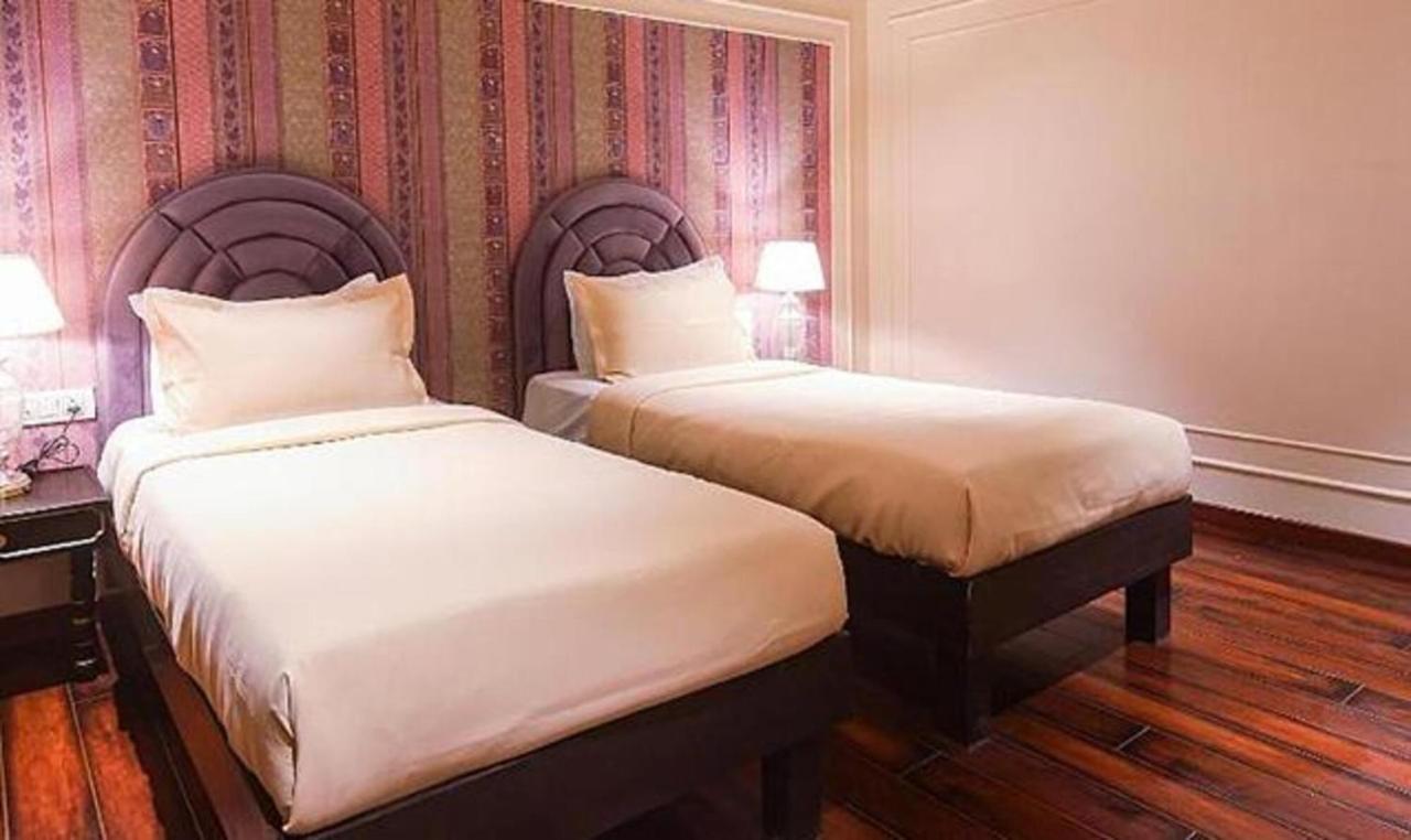 Fabhotel Prime The Seven Seeds New Delhi Eksteriør billede